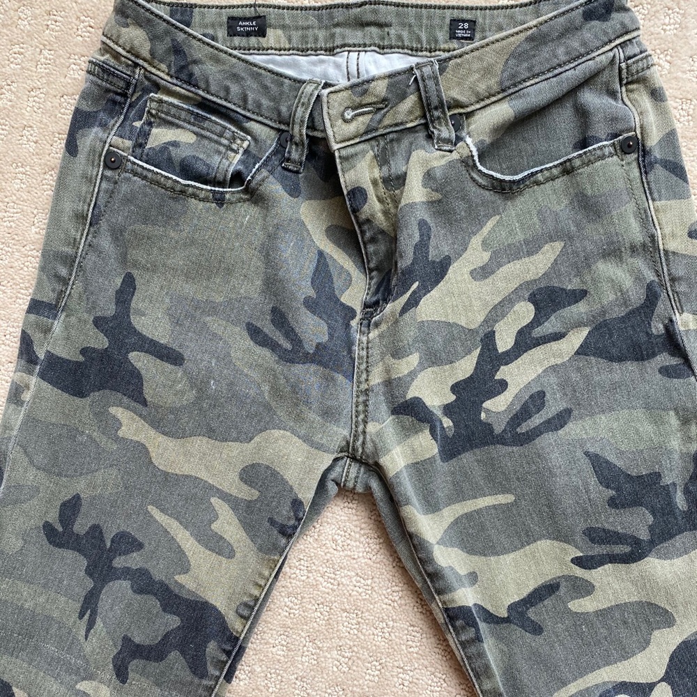 Miss Me ankle skinny jeans camo 28